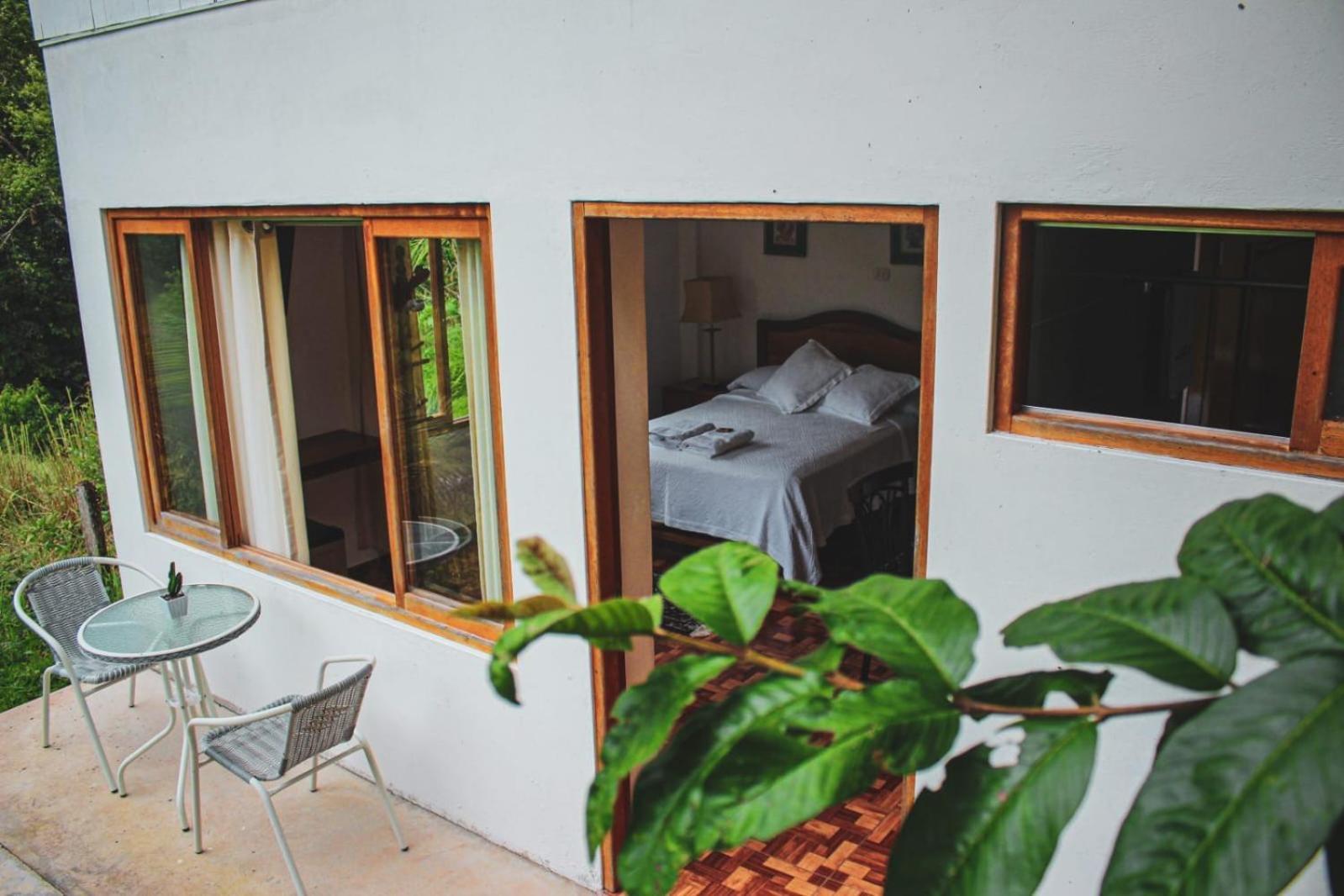 Albergue Turistico Gstir Pozuzo Exteriör bild